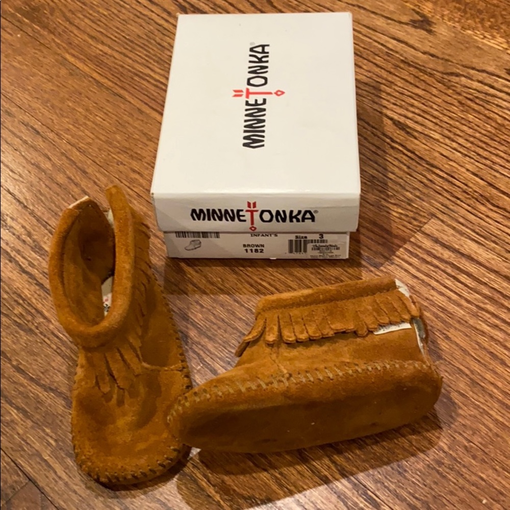 Minnetonka Riley Infant Bootie